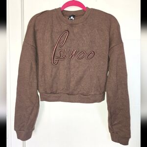 GSUWOO Logo Brown Cropped Sweater Sz L